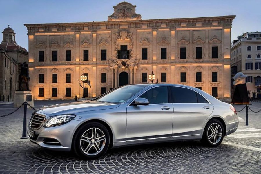 Our Fleet of Luxurious Cars at Dacoby Chauffeur Service- Feature Image